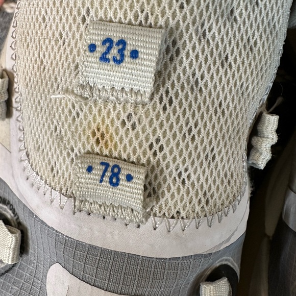 Kobe AD Vast grey/Moon Particle size 9.5 - Picture 10 of 15